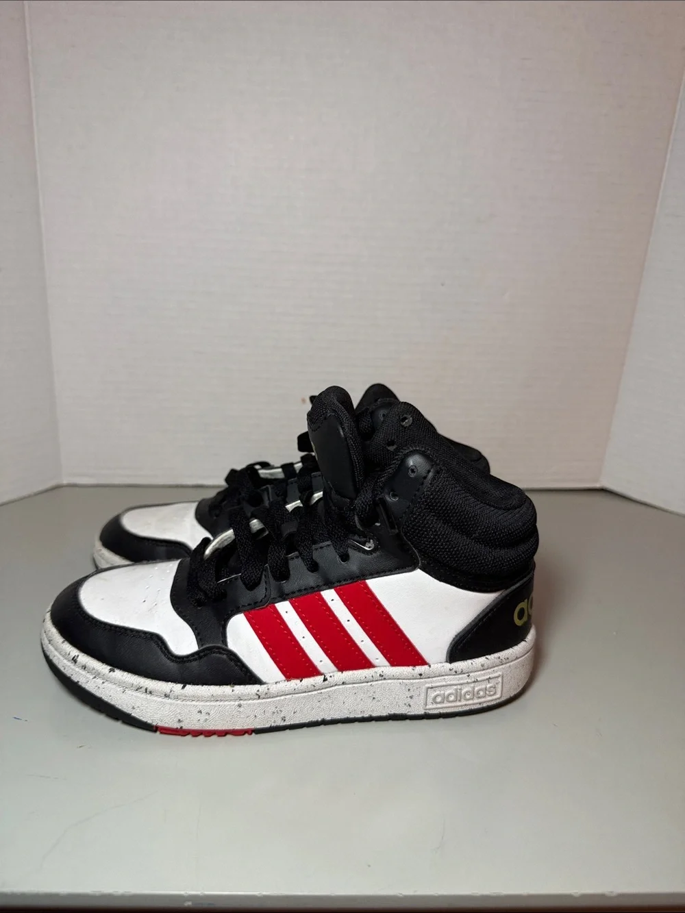 Adidas Hoops 3.0 Mid Kids Basketball Shoes Size 2 Black Red White